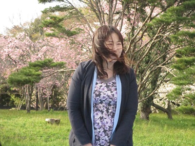 北川先生からも!風が強いです!